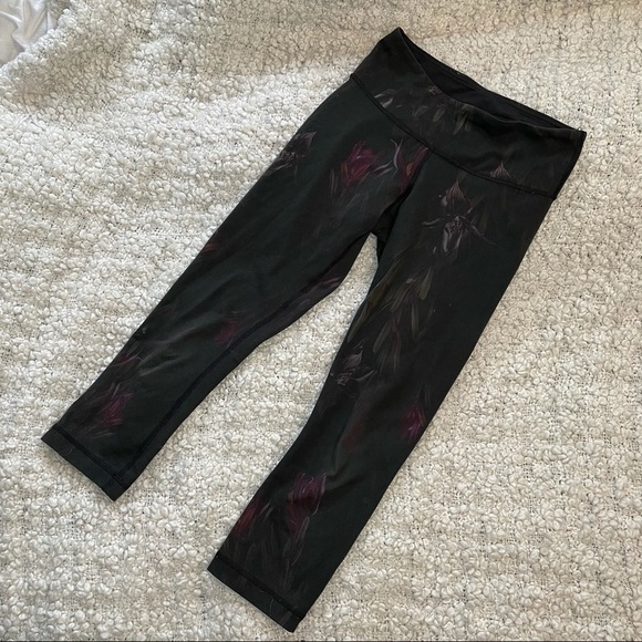 LULULEMON Wunder Under Crop Midnight Iris 4 - Picture 3 of 8